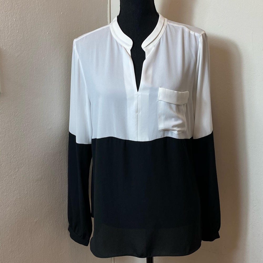 Color Block Whbm Top size 10 NWT
